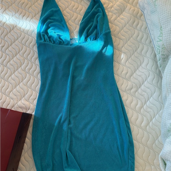 Oh Polly halter mini dress in Turquoise - Picture 3 of 5